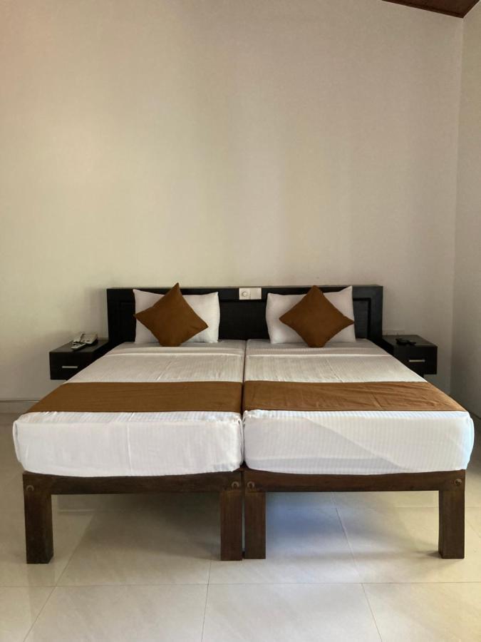 The View Hotel 锡吉里亚 外观 照片