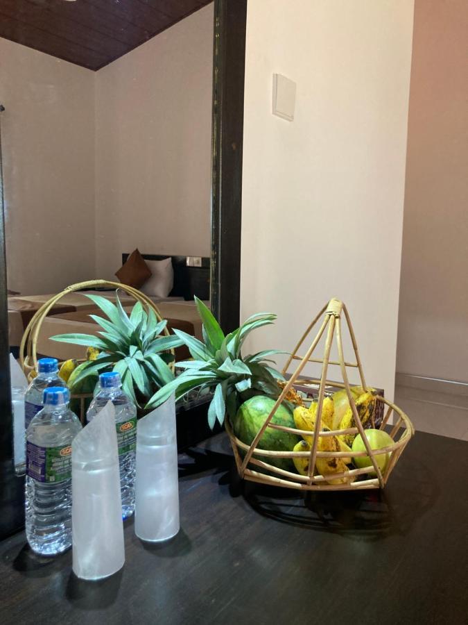 The View Hotel 锡吉里亚 外观 照片